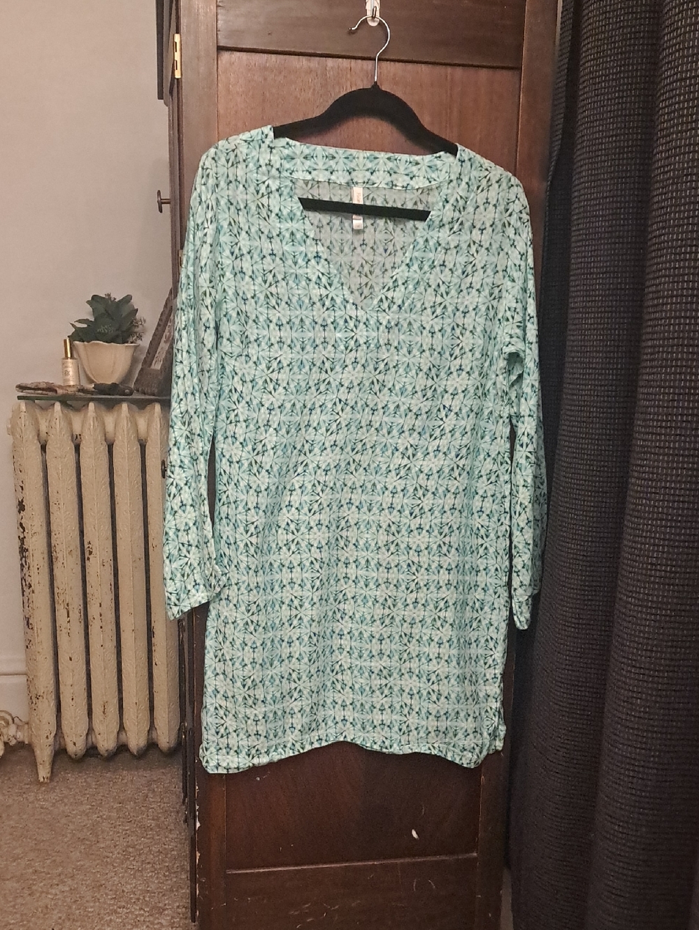Helen Jon Size Med Women's Mint Green Printed V-Neck Tunic Top/Dress